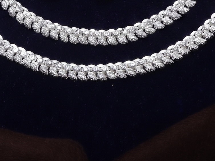 Royal Sparkle Silver Payal Pair