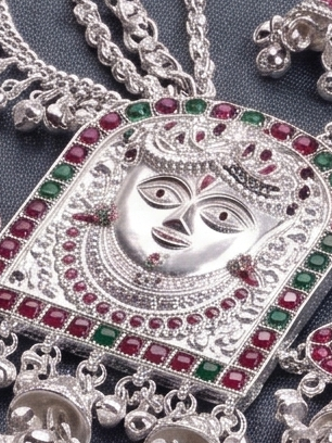 Divine Shrinathji Heritage Kandora with Elephant Motifs by Radhe Payal