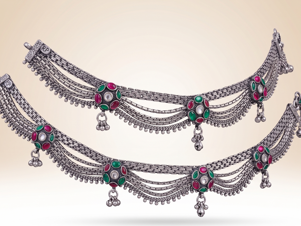 R OXO Silver Plated Traditional Payal for Women