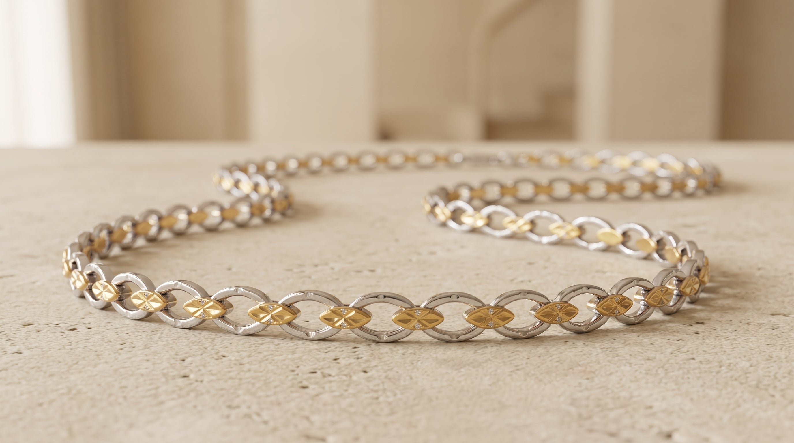 Signature Link Chain for Men — Crafted to Shine Every Day
