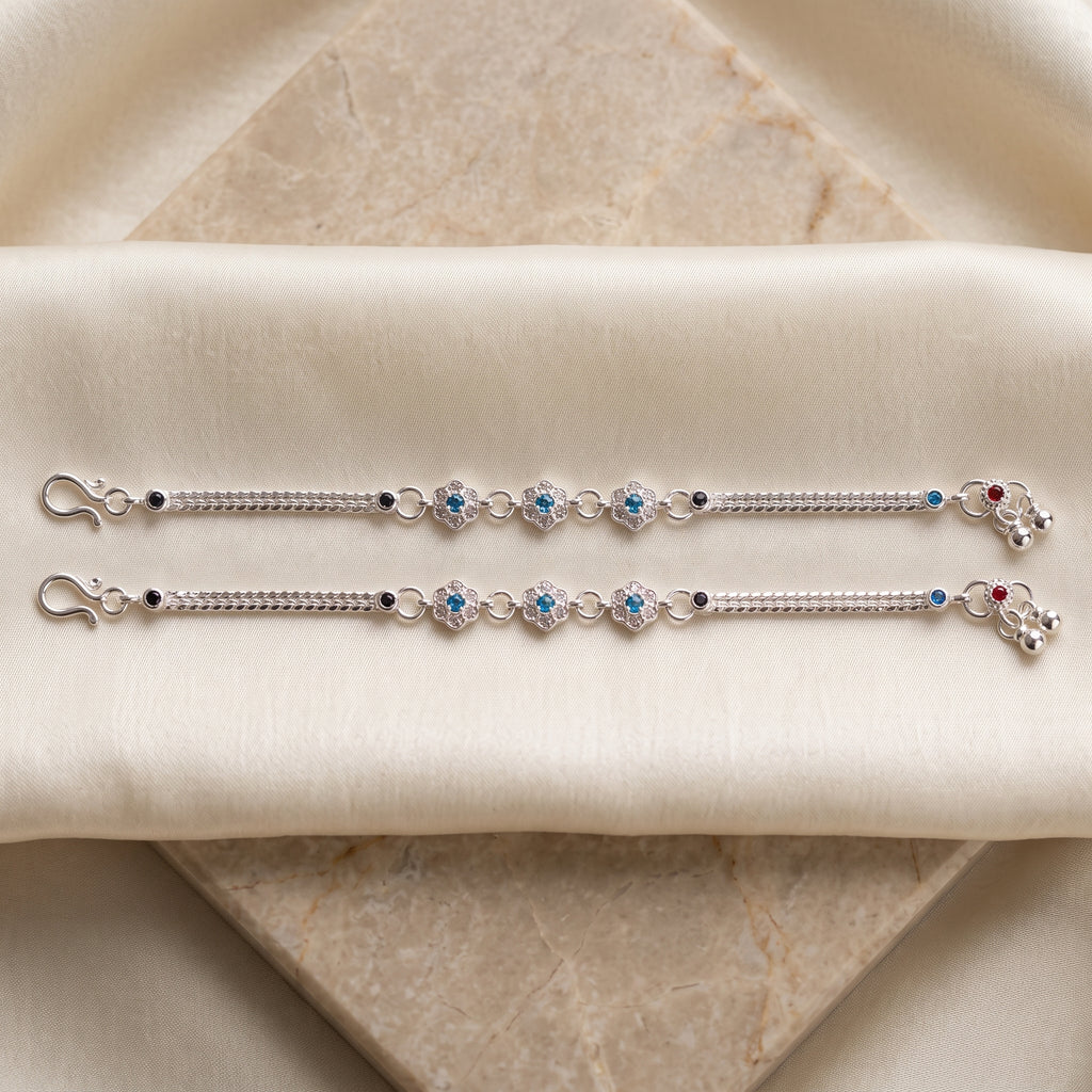 Handcrafted Anklet Pair with Ghungroo – Silver Finish