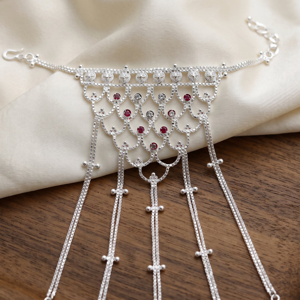 Traditional Hathphool Bracelet with Chain & Rings