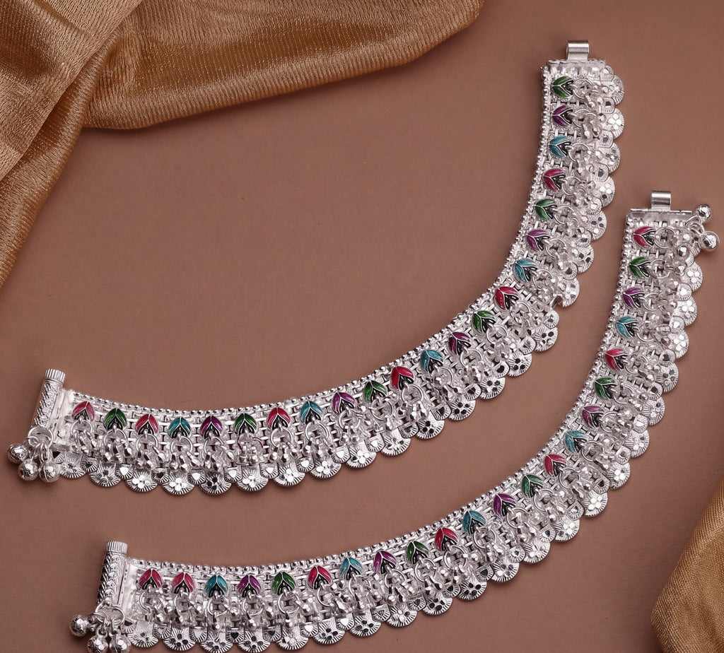 Traditional Scalloped Meenakari Bridal Payal by Radhe Payal