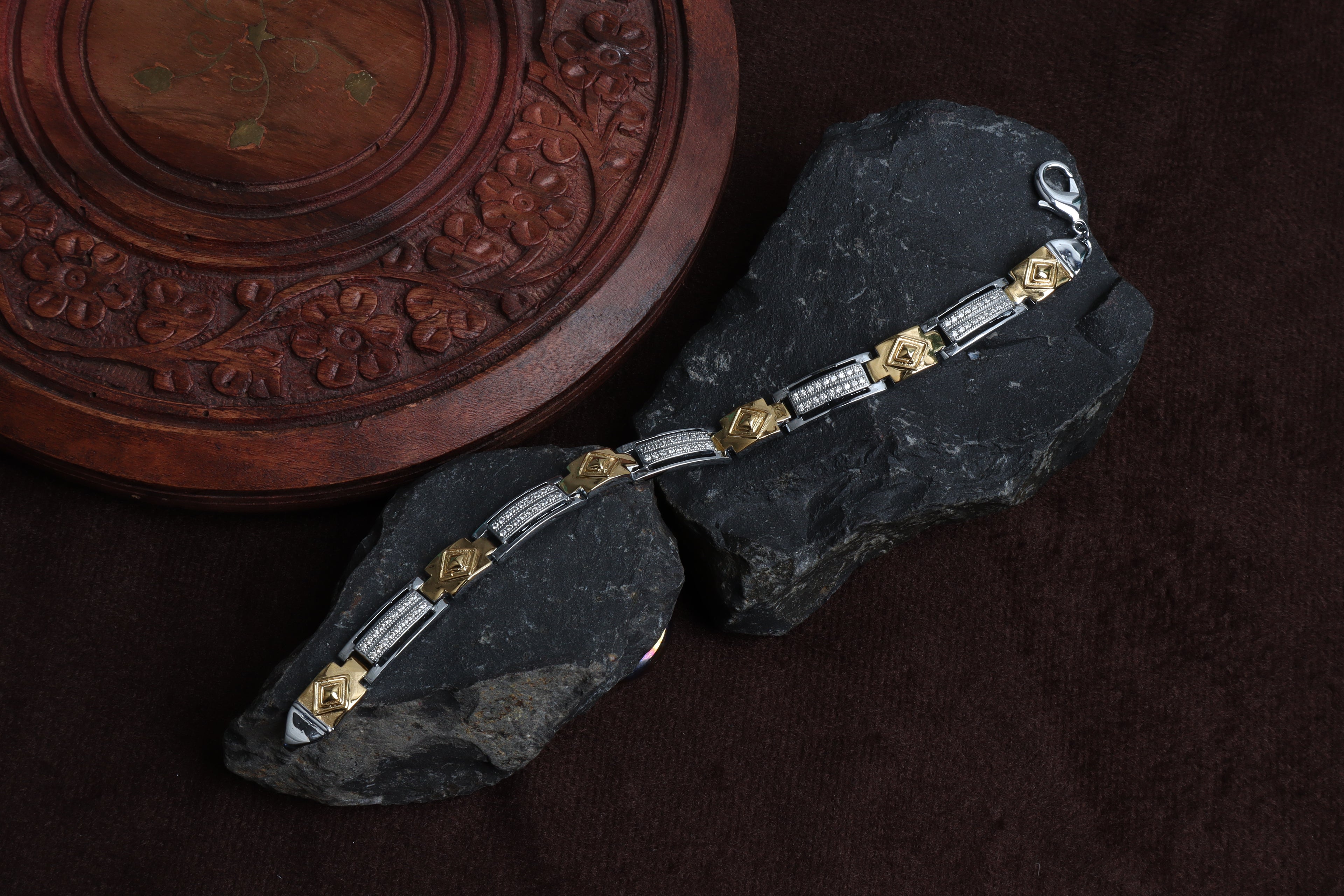 Luxury German Silver 0 Touch Silver Plated Bracelet – Premium Imitation Jewellery
