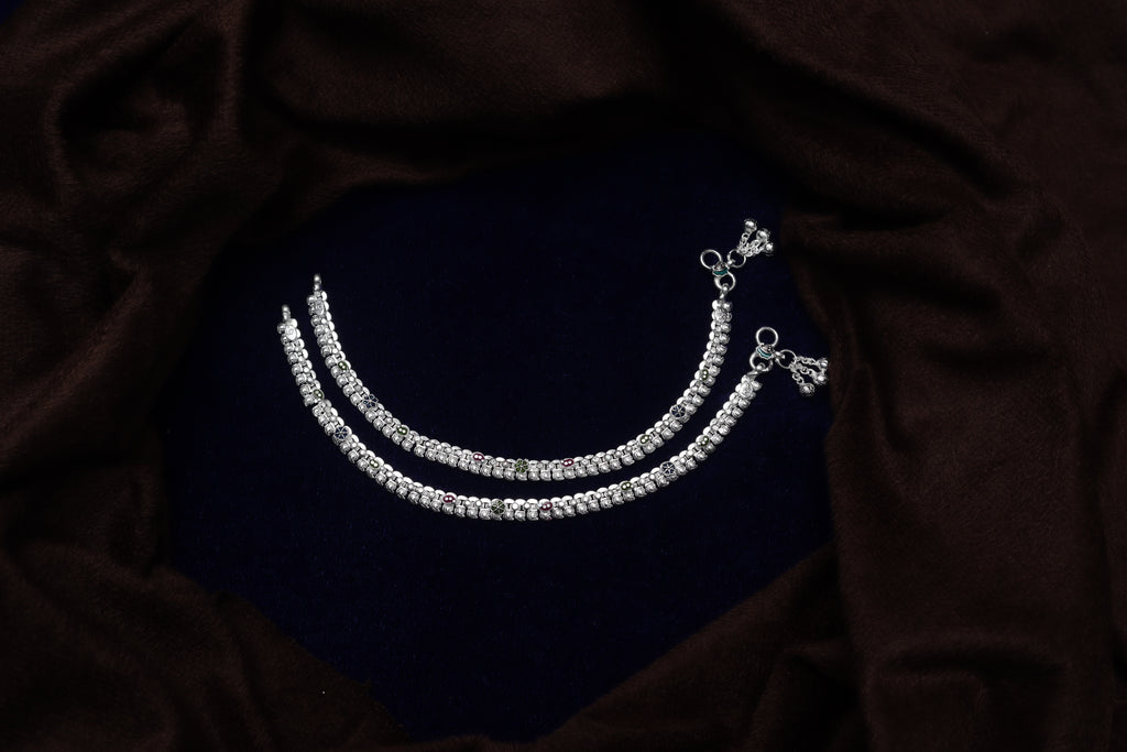Elegant Stonework Payal Pair – Classic Silver Look Anklet